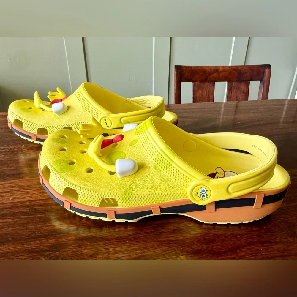 SpongeBob Crocs Slip-On Clog Size 8/10 - Picture 5 of 7